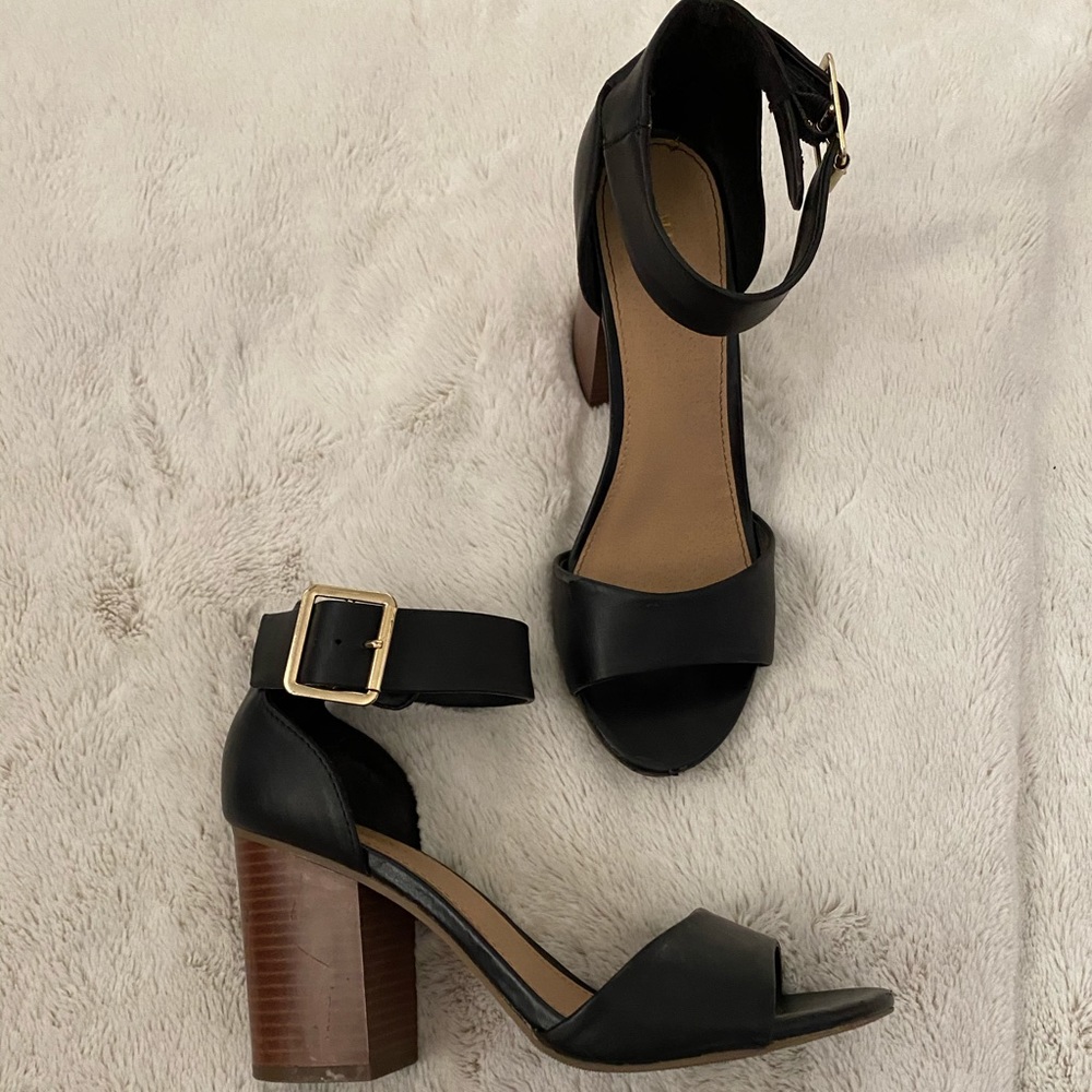 high heel shoes